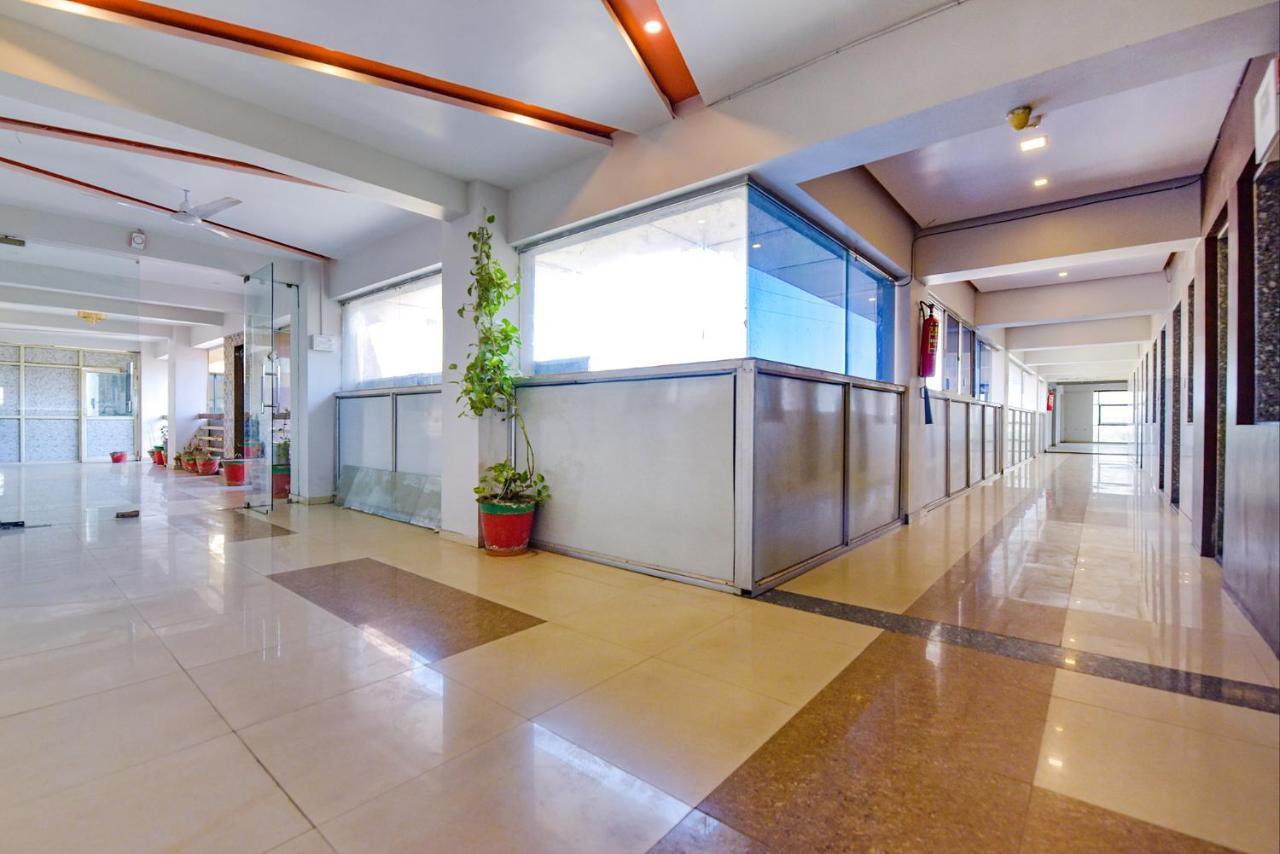 Fabexpress Canada Ahmedabad Exterior photo